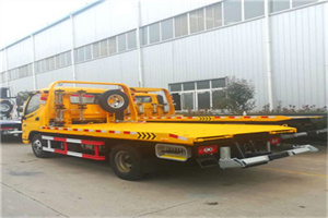 兴隆附近拖车救援搭电